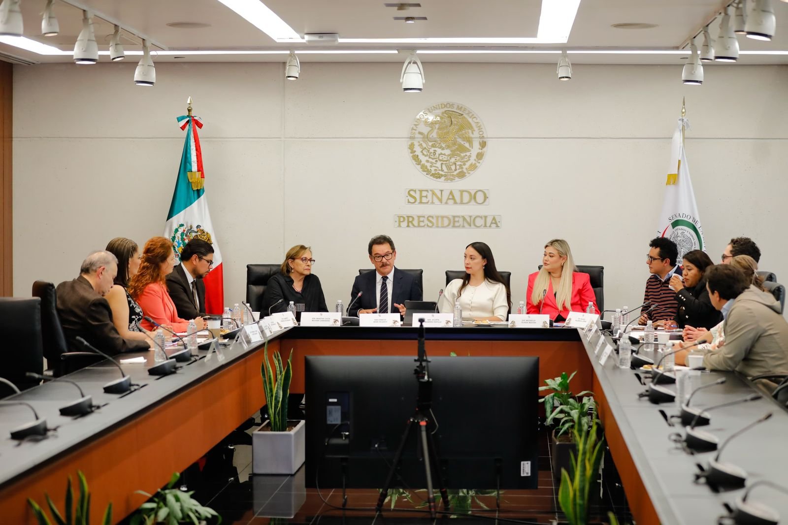 WhatsApp Image 2026-04-07 at 18.02.30 WhatsApp Image 2026-04-07 at 18.02.30